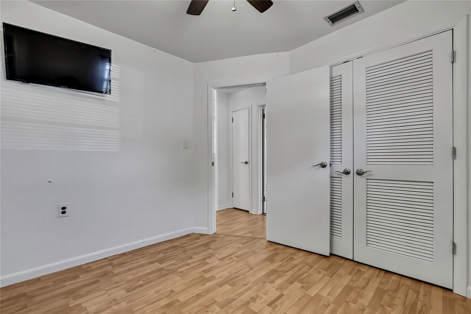 1322 W KNOLLWOOD ST, TAMPA, FL, 33604