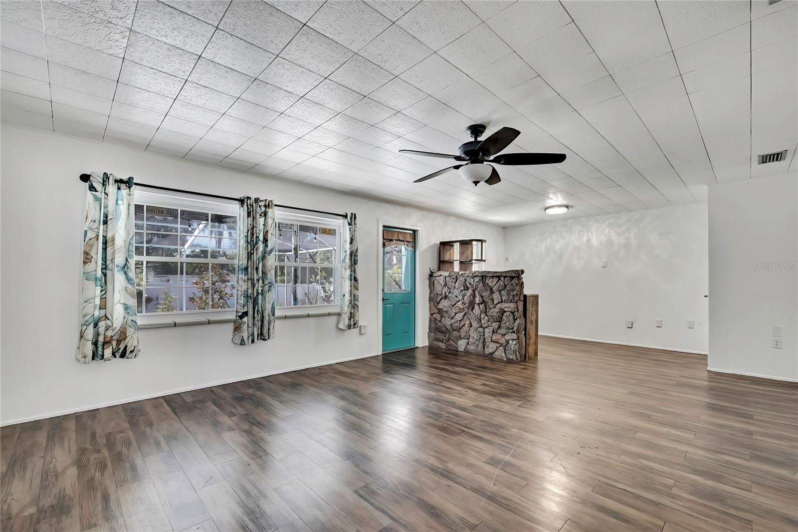 1322 W KNOLLWOOD ST, TAMPA, FL, 33604