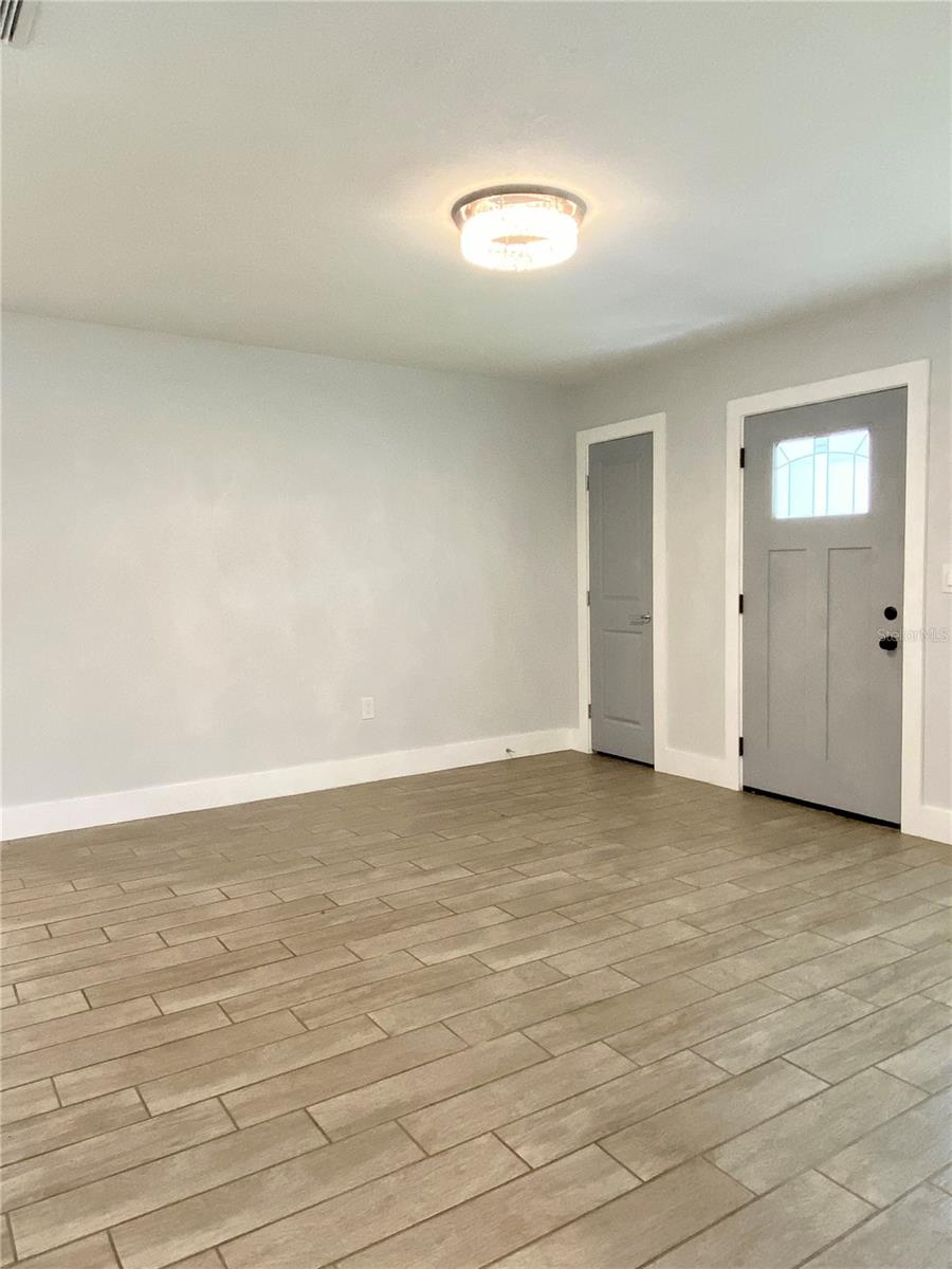 7312 PONDEROSA DR, TAMPA, FL, 33637