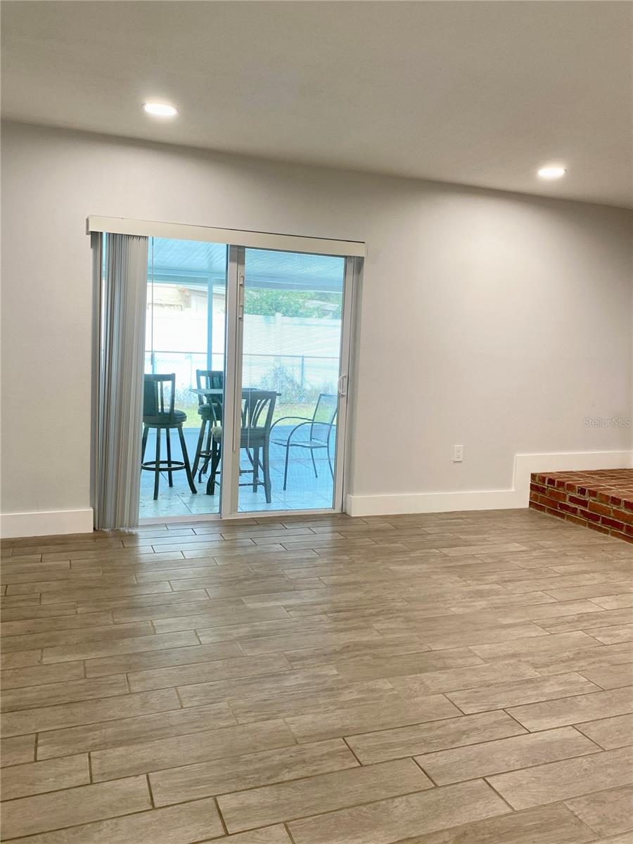 7312 PONDEROSA DR, TAMPA, FL, 33637