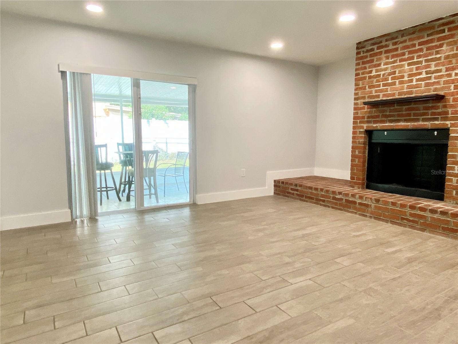 7312 PONDEROSA DR, TAMPA, FL, 33637