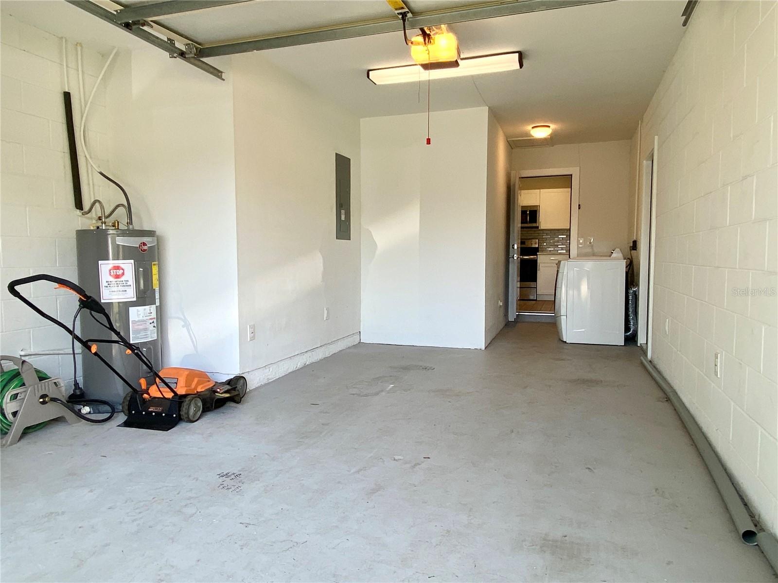 7312 PONDEROSA DR, TAMPA, FL, 33637