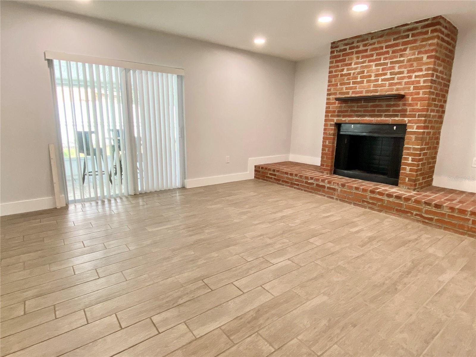 7312 PONDEROSA DR, TAMPA, FL, 33637