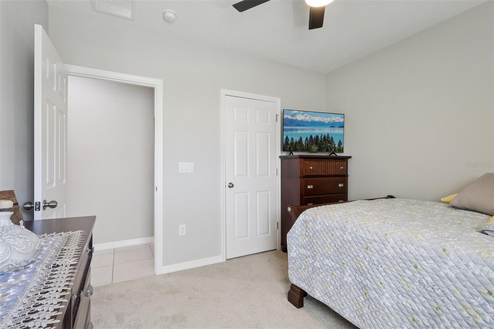 512 DARSHIRE AVE, EUSTIS, FL, 32736