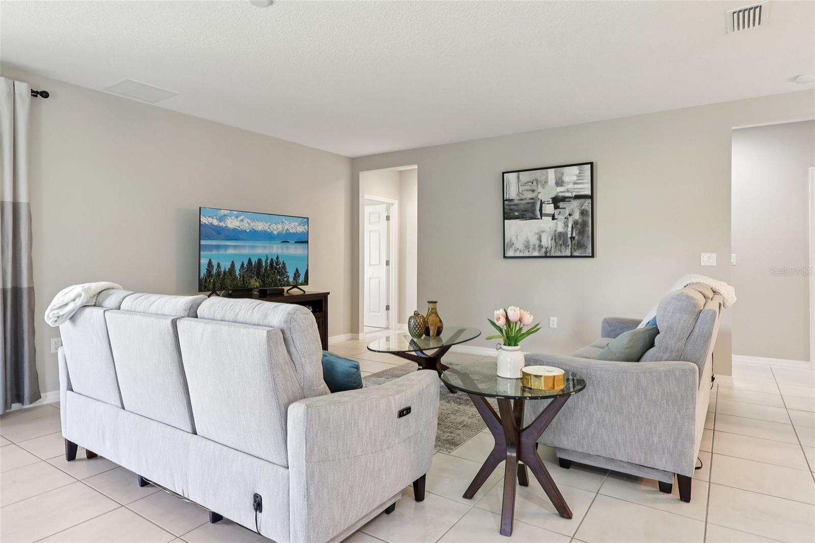 512 DARSHIRE AVE, EUSTIS, FL, 32736