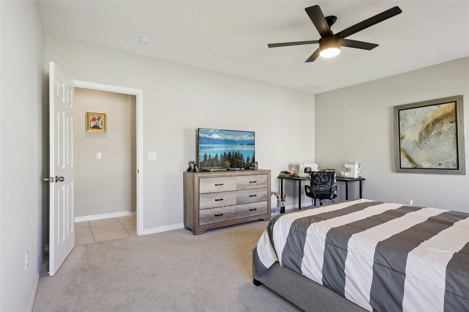 512 DARSHIRE AVE, EUSTIS, FL, 32736