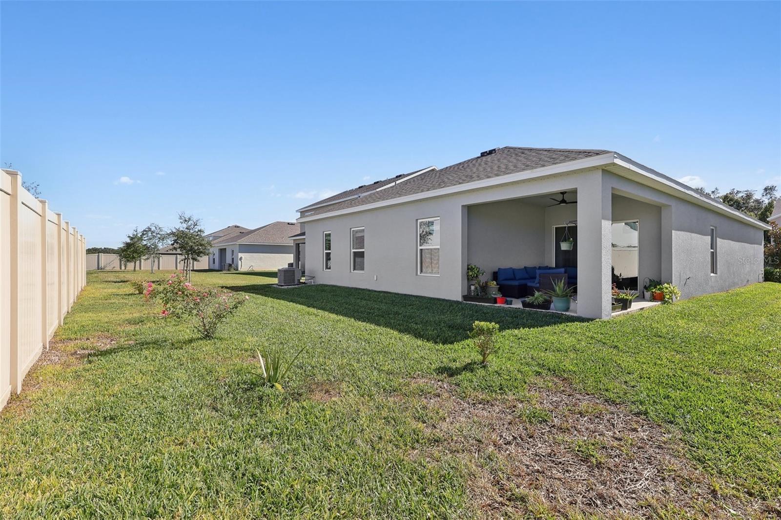 512 DARSHIRE AVE, EUSTIS, FL, 32736