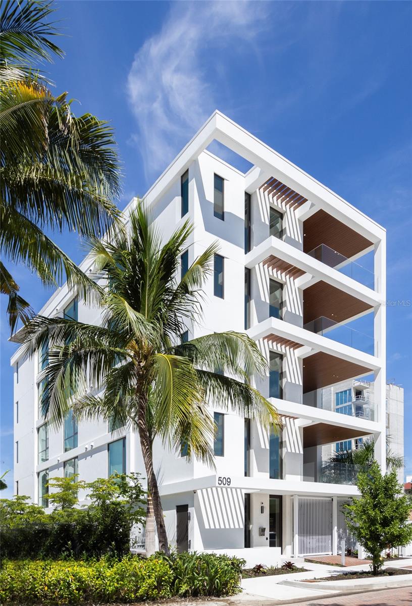 509 GOLDEN GATE PT #4, SARASOTA, FL, 34236