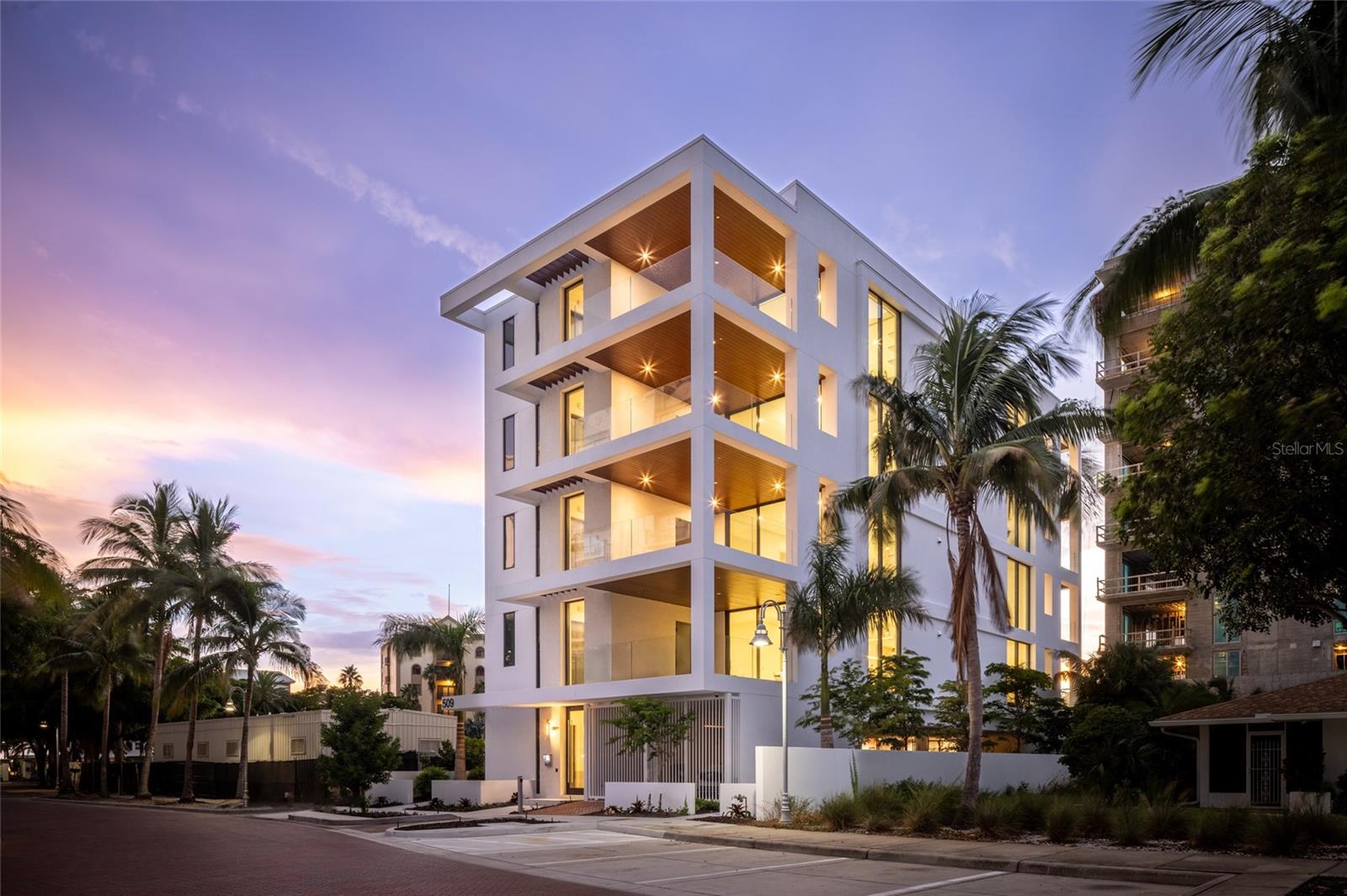 509 GOLDEN GATE PT #4, SARASOTA, FL, 34236