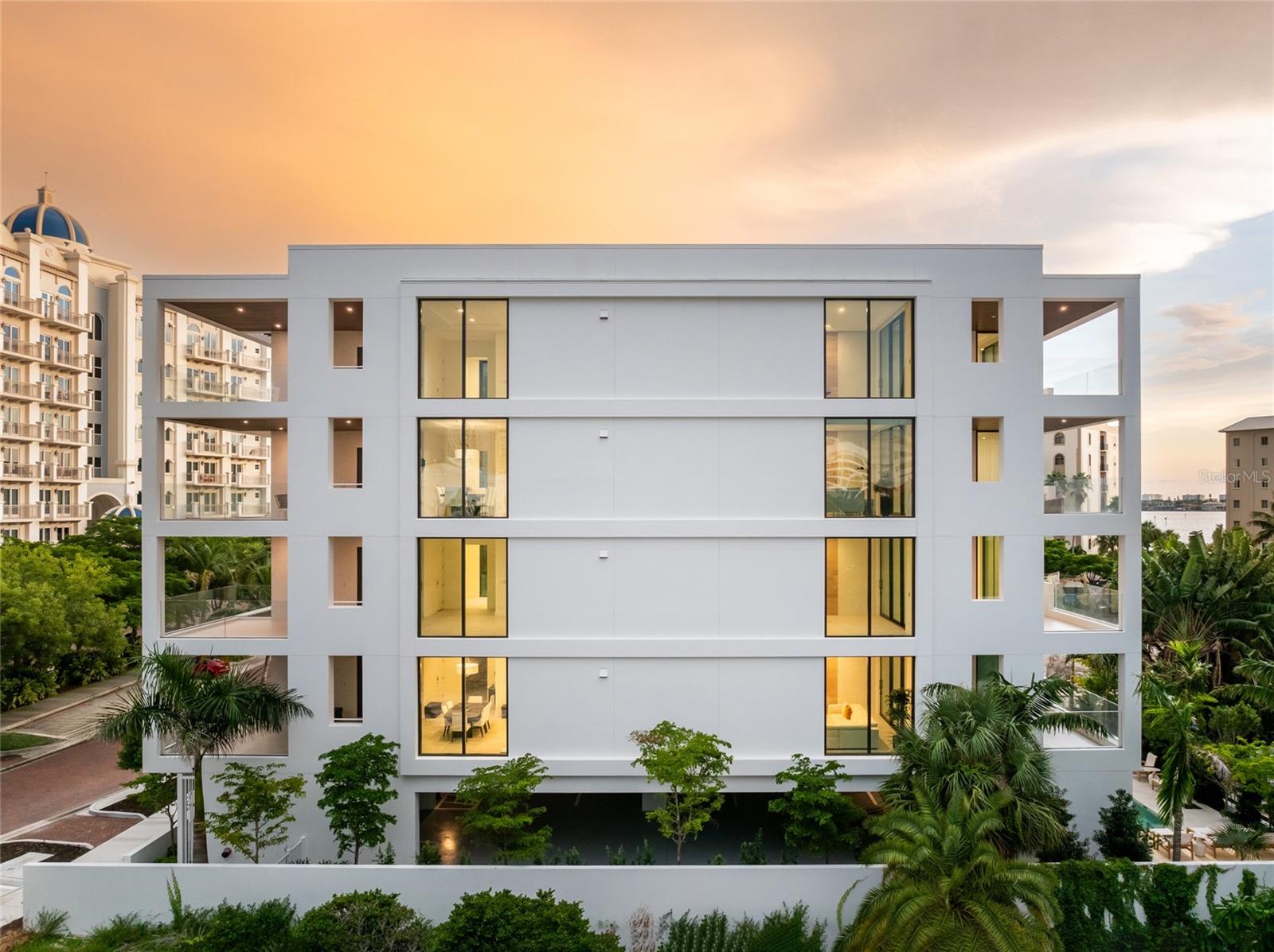 509 GOLDEN GATE PT #4, SARASOTA, FL, 34236