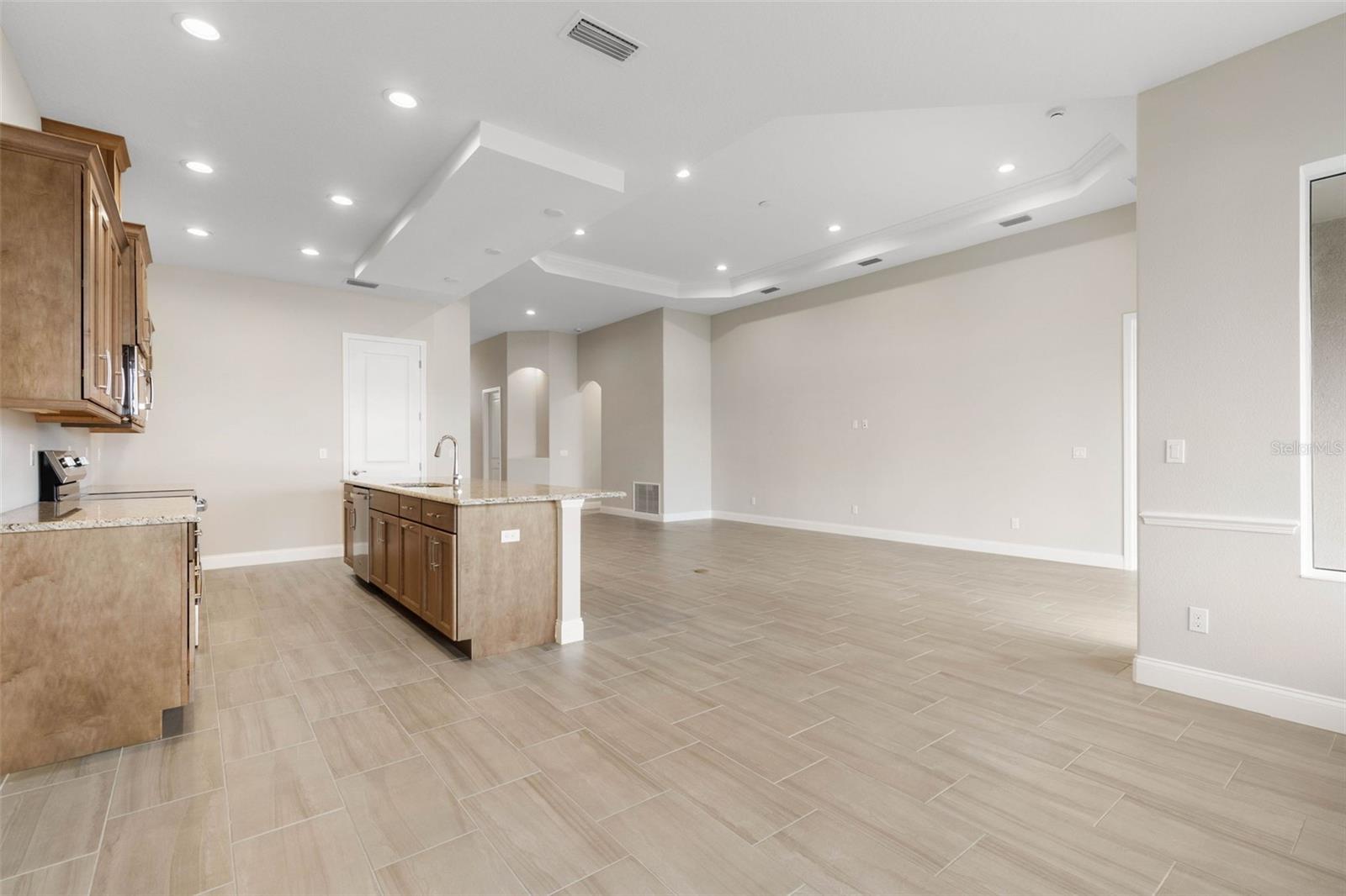 77 DEL PALMA DR, PALM COAST, FL, 32137