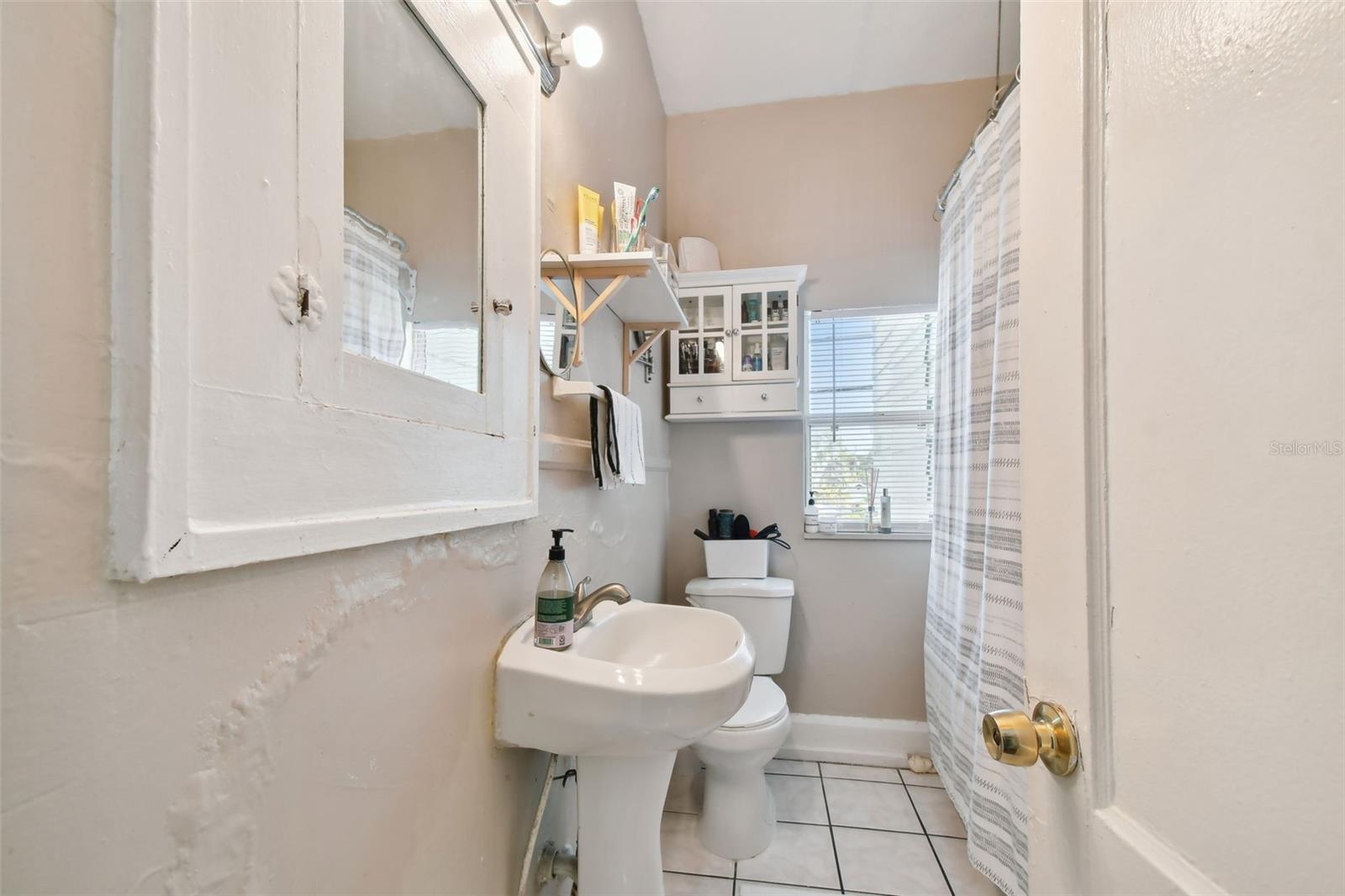 2445 2ND AVE N #4, ST PETERSBURG, FL, 33713