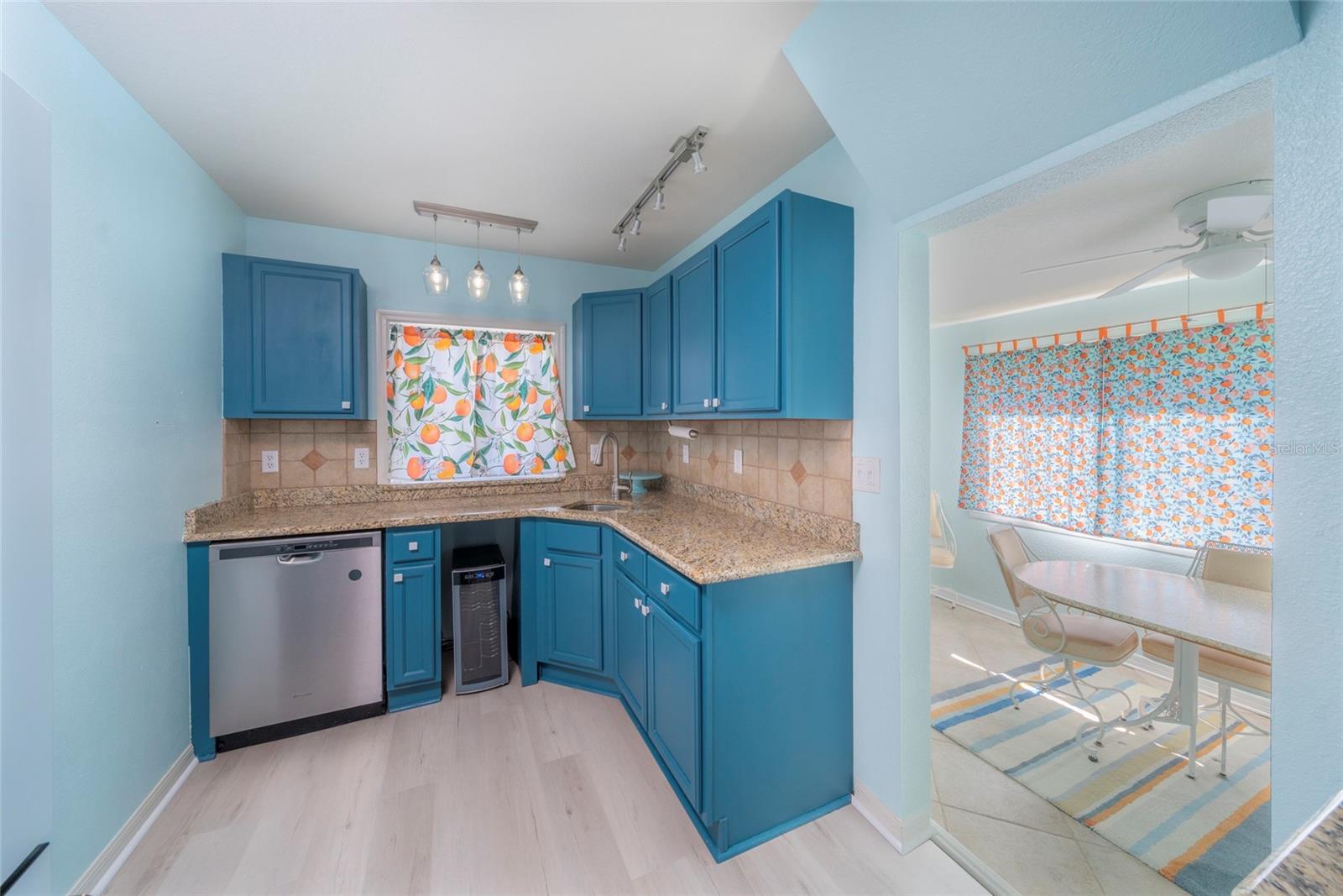 206 W SILVERTON ST, MINNEOLA, FL, 34715