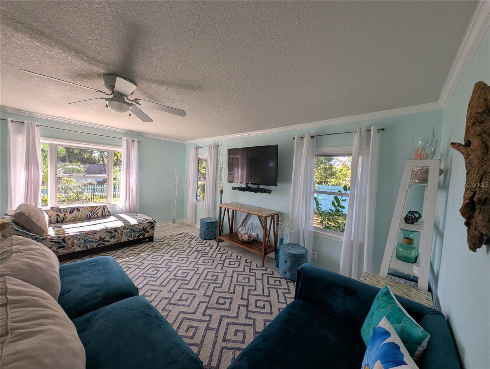 206 W SILVERTON ST, MINNEOLA, FL, 34715