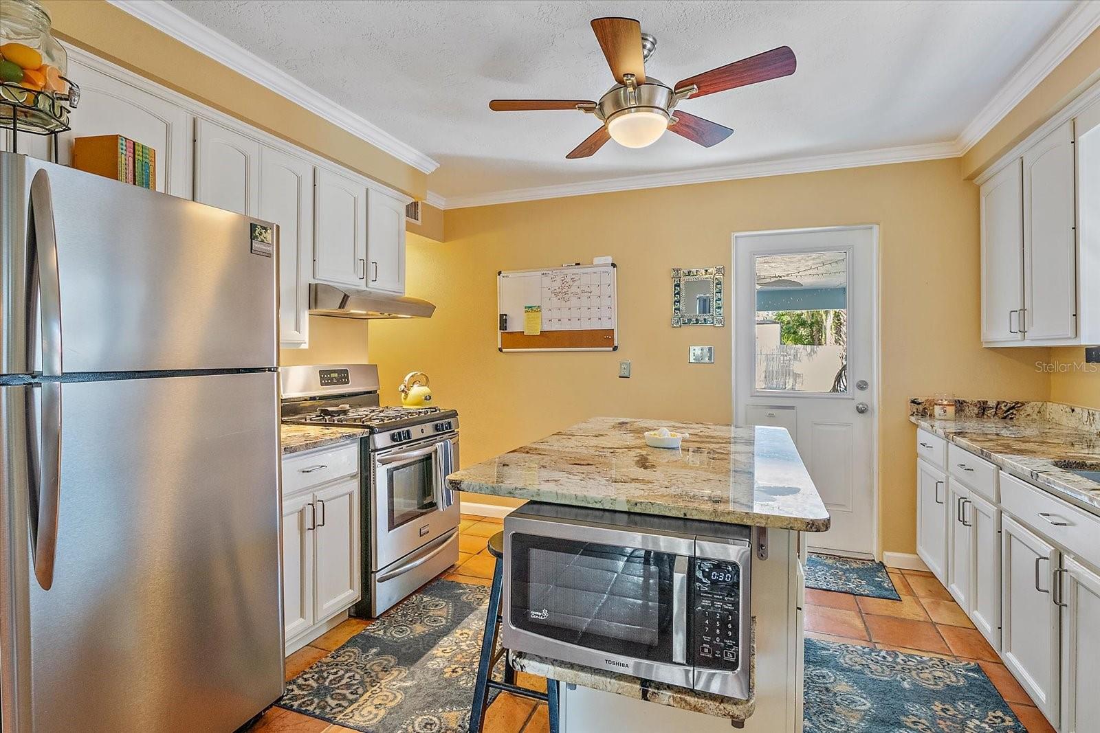 2210 8TH AVE W, BRADENTON, FL, 34205