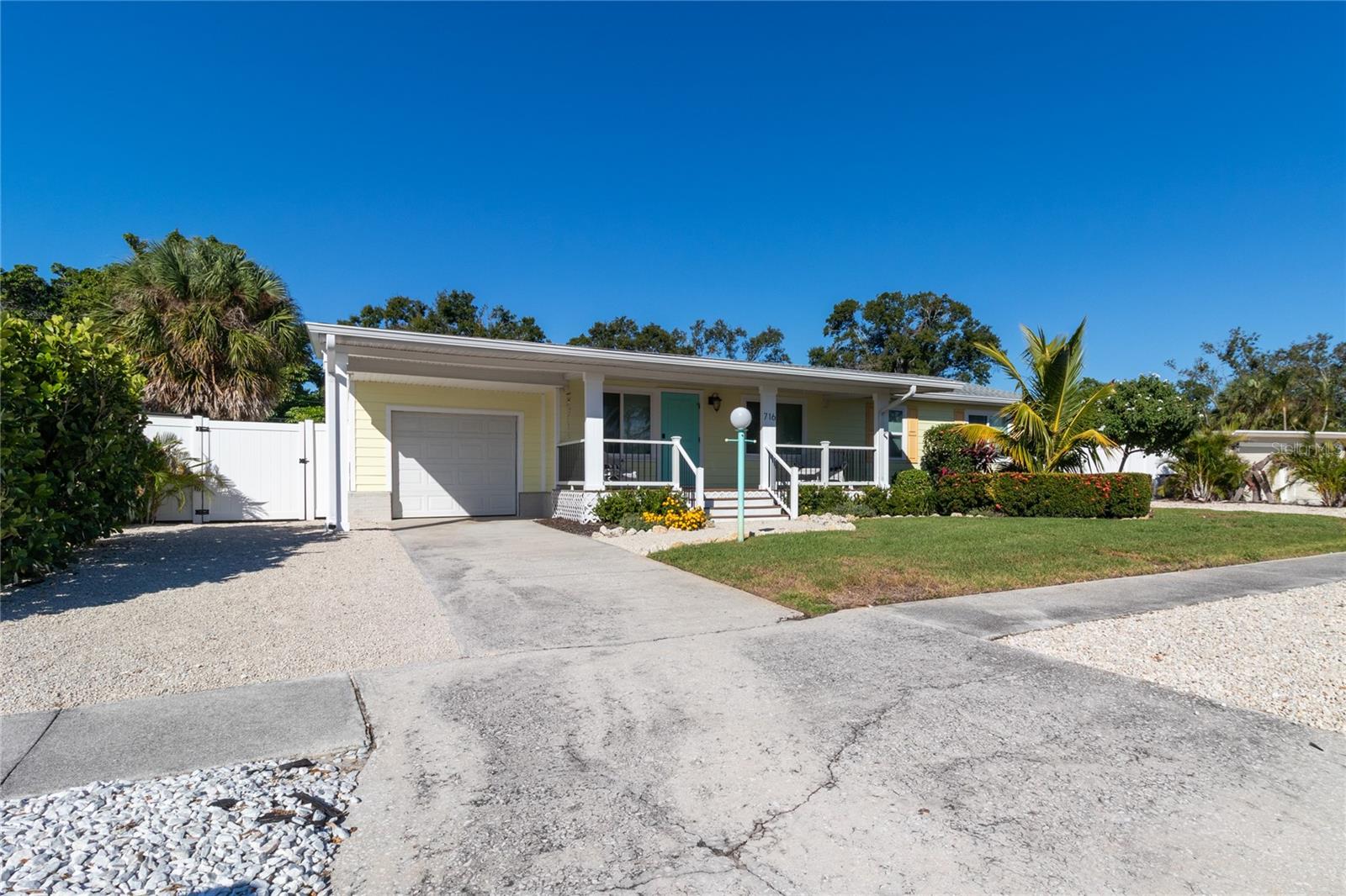 716 FONTANA LN, BRADENTON, FL, 34209