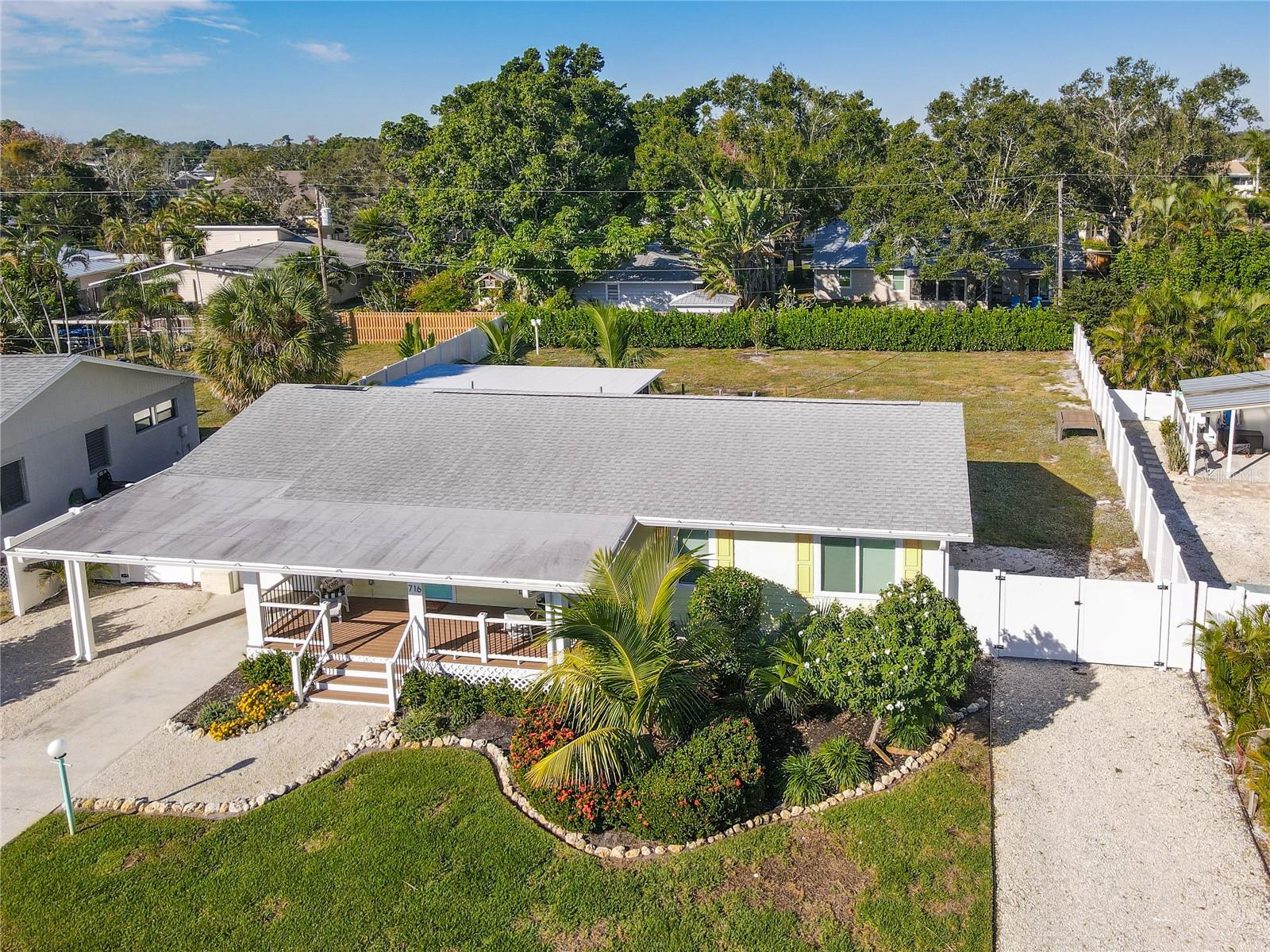 716 FONTANA LN, BRADENTON, FL, 34209