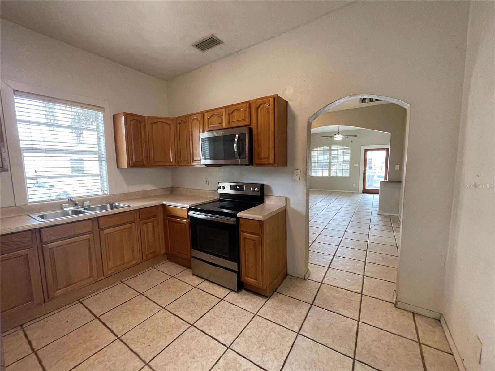 2226 E 10TH AVE, TAMPA, FL, 33605