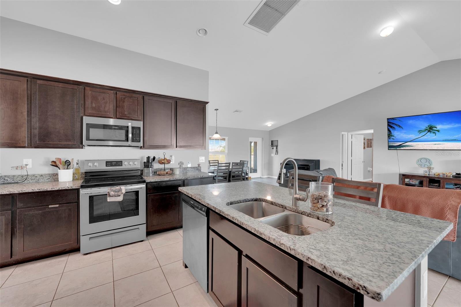 2730 NW 6TH ST, CAPE CORAL, FL, 33993