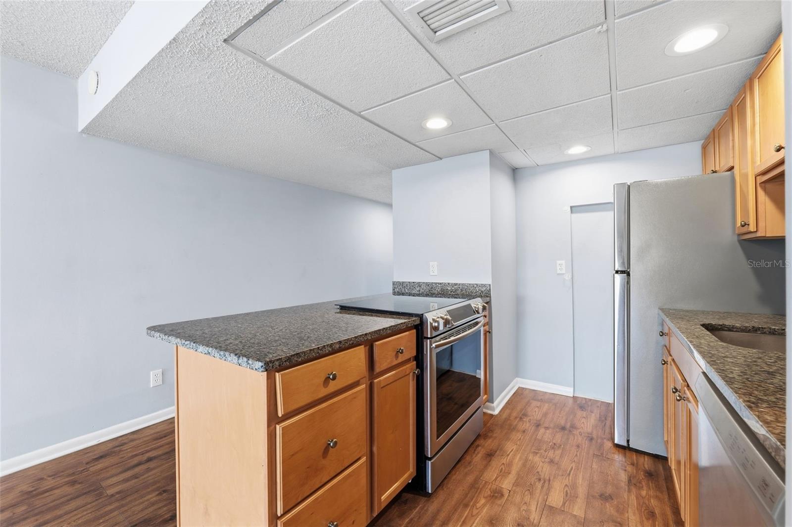 6321 NEWTOWN CIR #21B7, TAMPA, FL, 33615