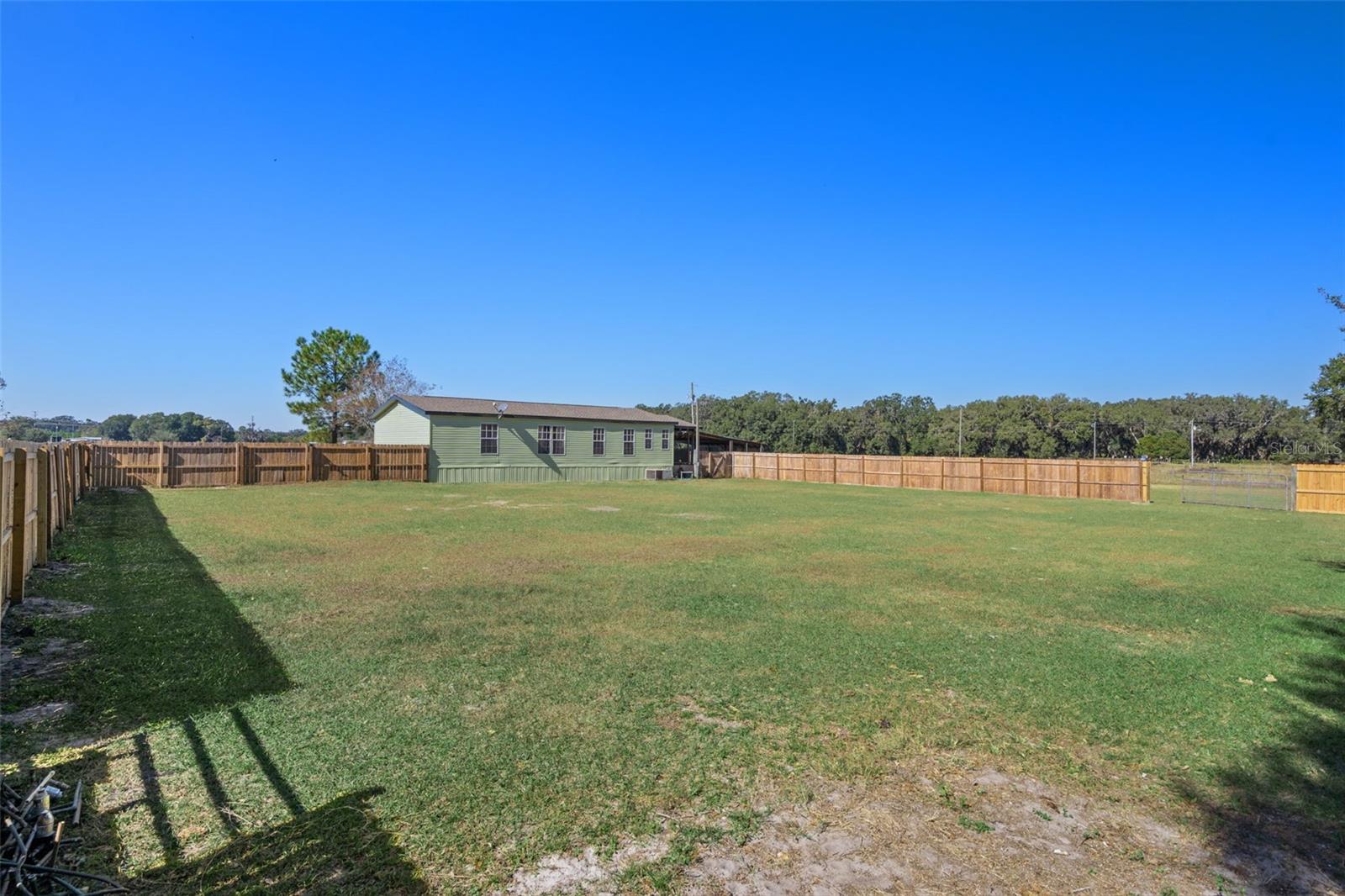 895 CR 542E, BUSHNELL, FL, 33513