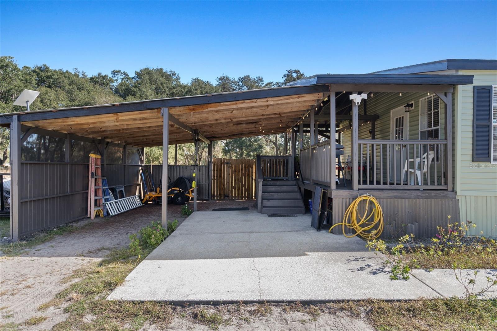 895 CR 542E, BUSHNELL, FL, 33513