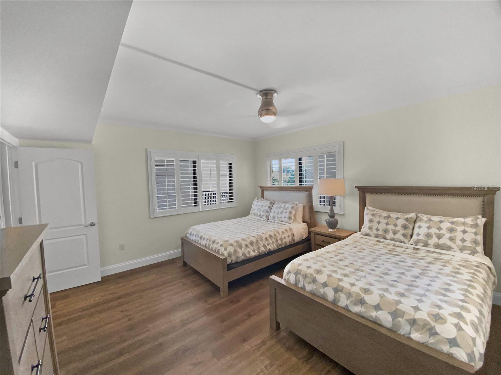 1445 GULF OF MEXICO DR #305, LONGBOAT KEY, FL, 34228