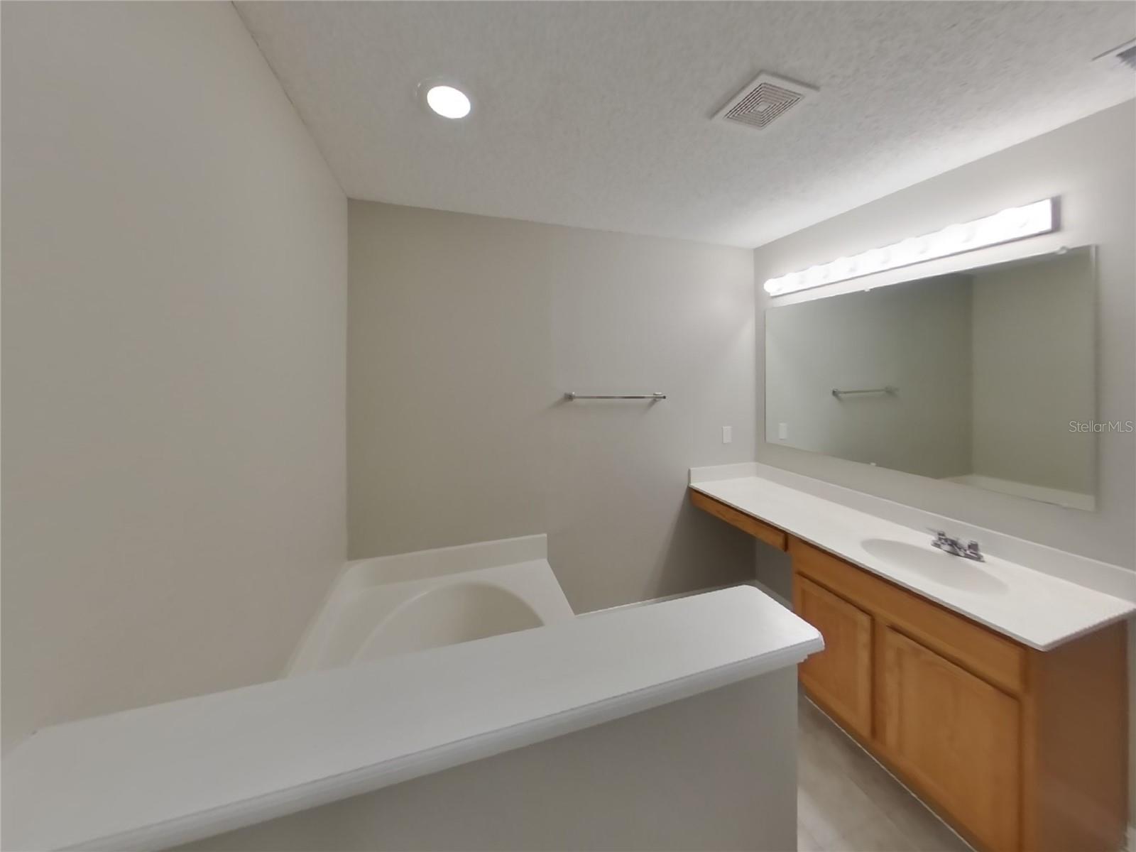 SPRING HILL, SPRING HILL, FL, 34606