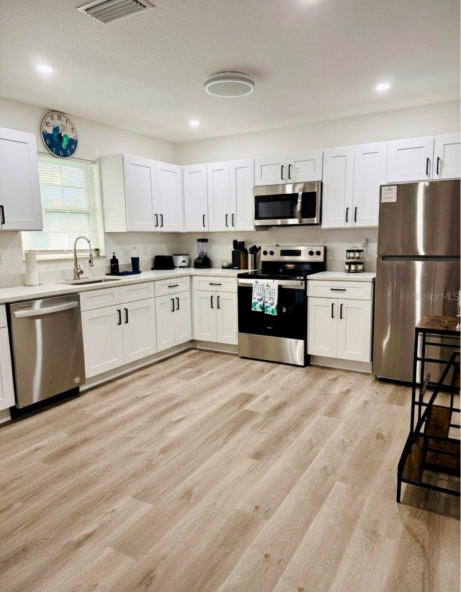 6320 CEDAR ST NE, ST PETERSBURG, FL, 33702