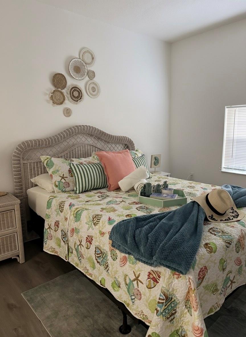 6320 CEDAR ST NE, ST PETERSBURG, FL, 33702