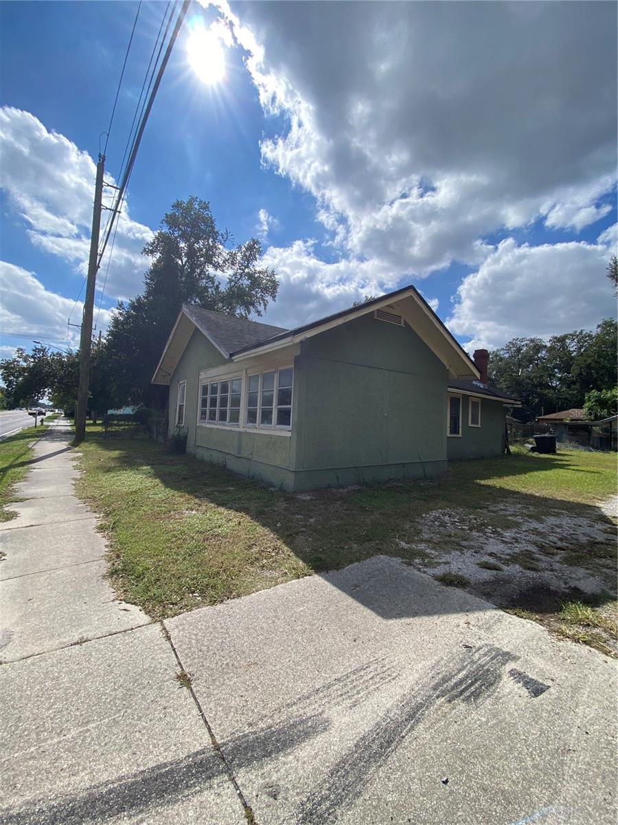 2888 S SANFORD AVE, SANFORD, FL, 32773