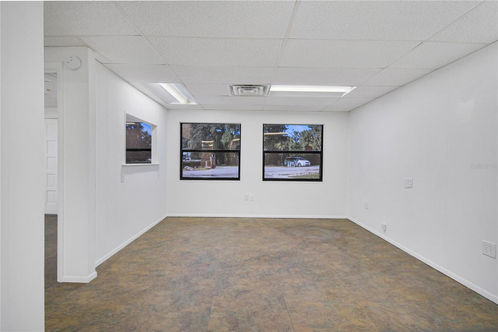 1873 EVERLEE RD, JACKSONVILLE, FL, 32216