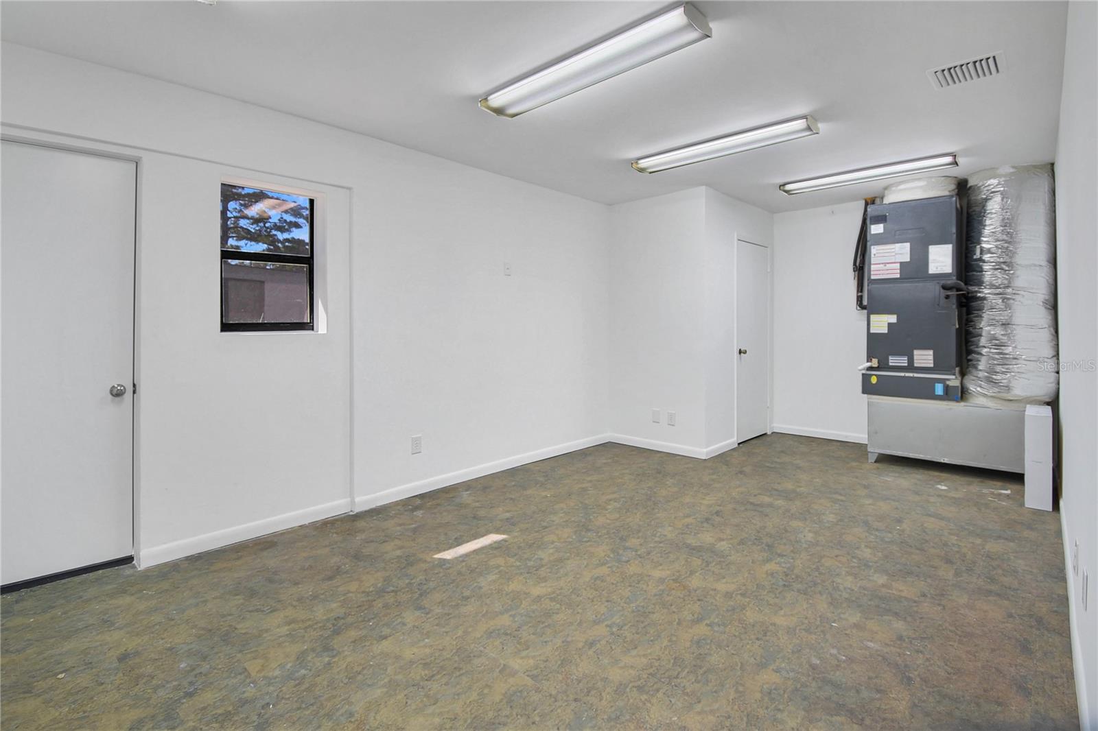 1873 EVERLEE RD, JACKSONVILLE, FL, 32216