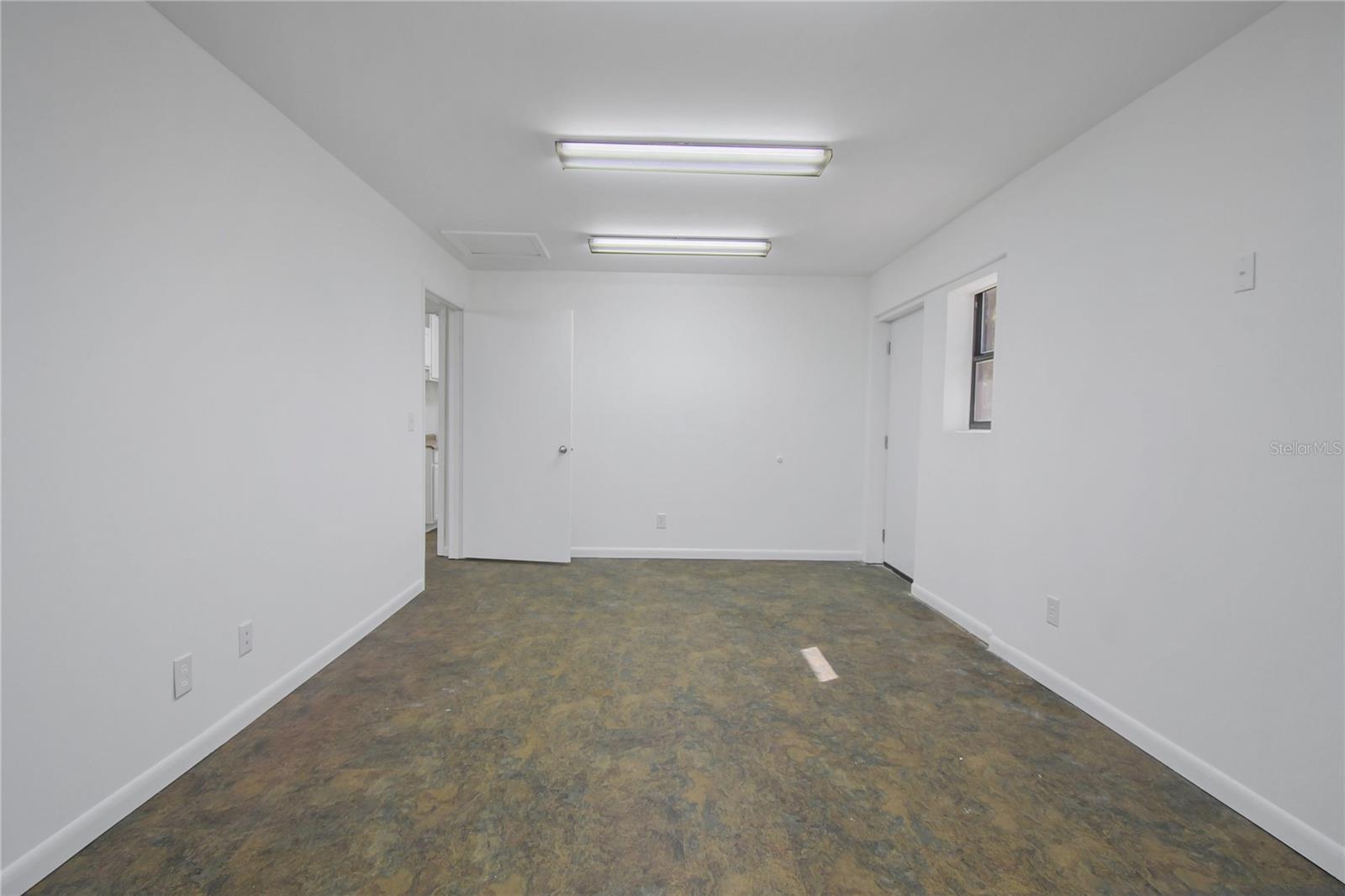 1873 EVERLEE RD, JACKSONVILLE, FL, 32216