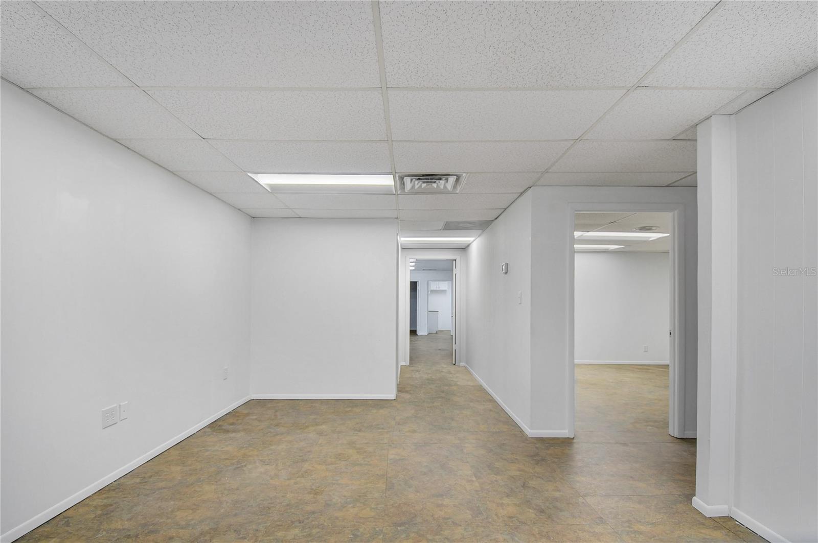 1873 EVERLEE RD, JACKSONVILLE, FL, 32216