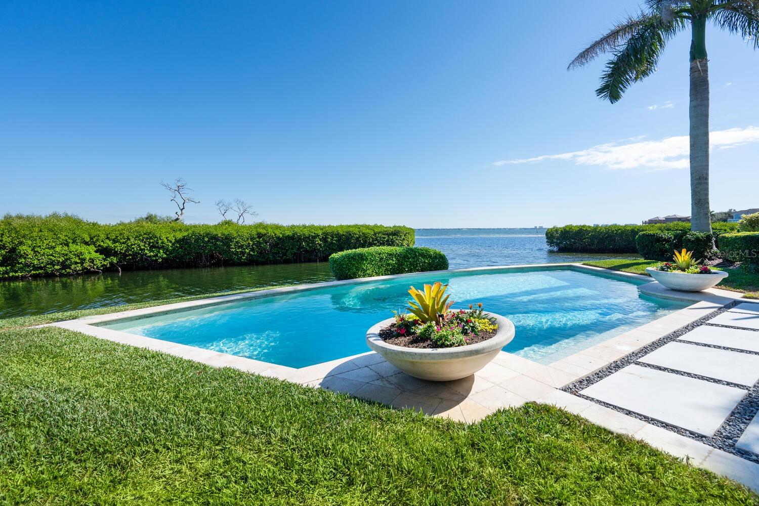 A4671218 Property Photo