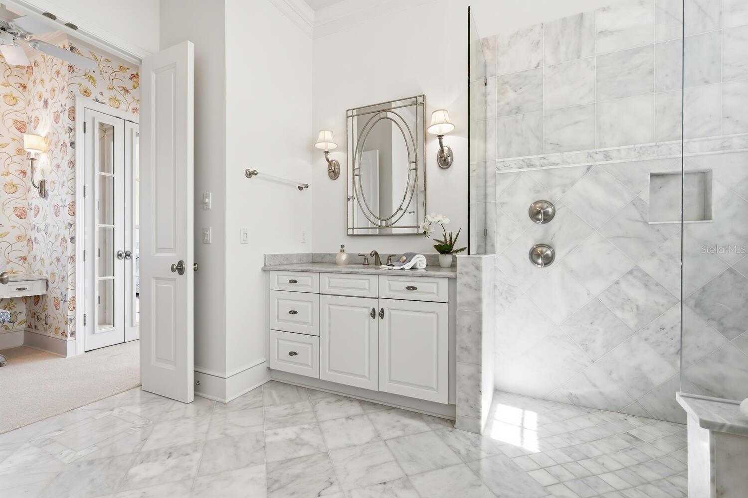 A4671218 Property Photo