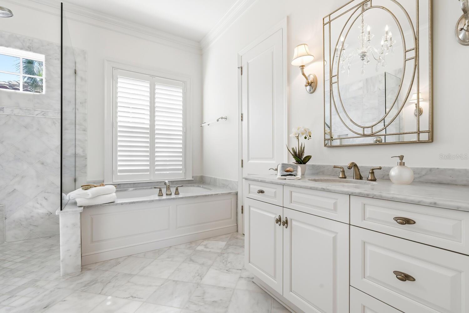 A4671218 Property Photo