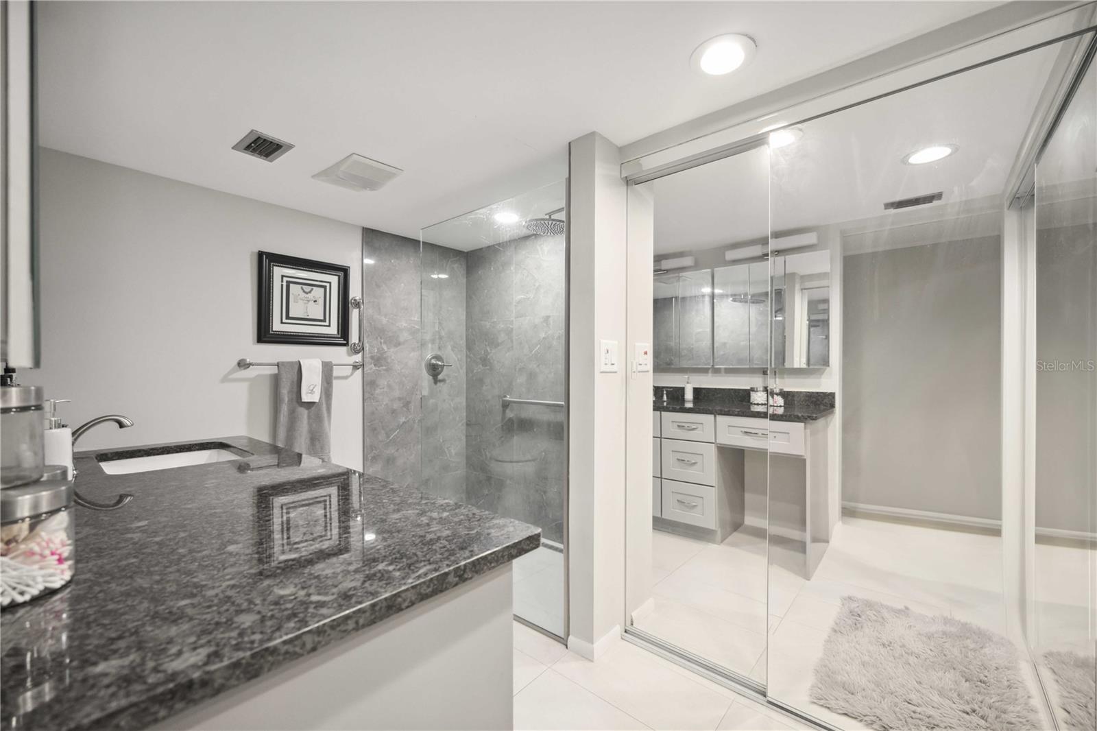 2584 ARBORETUM CIR #20, SARASOTA, FL, 34232