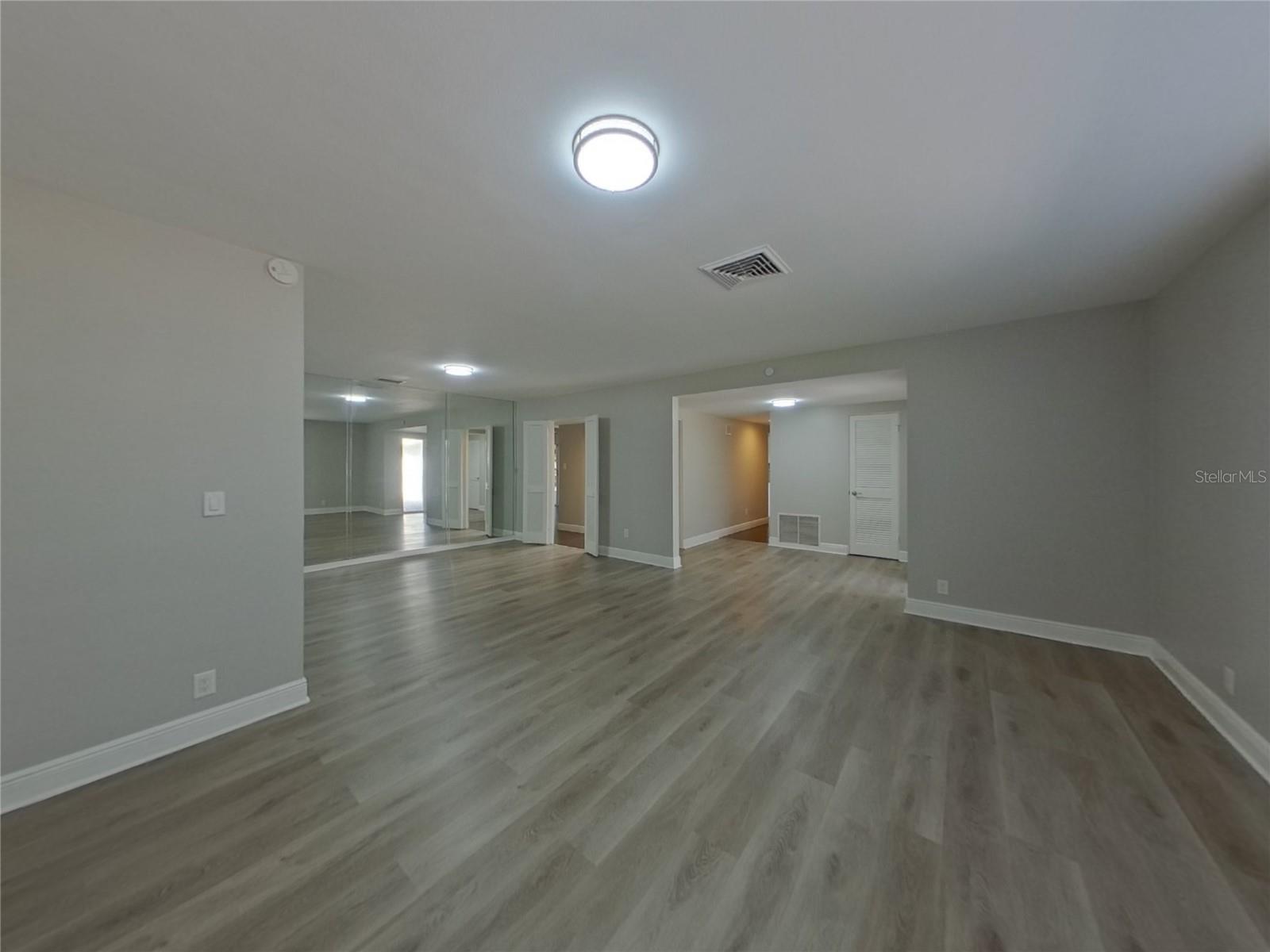 DEL ORO ESTATES, CLEARWATER, FL, 33759