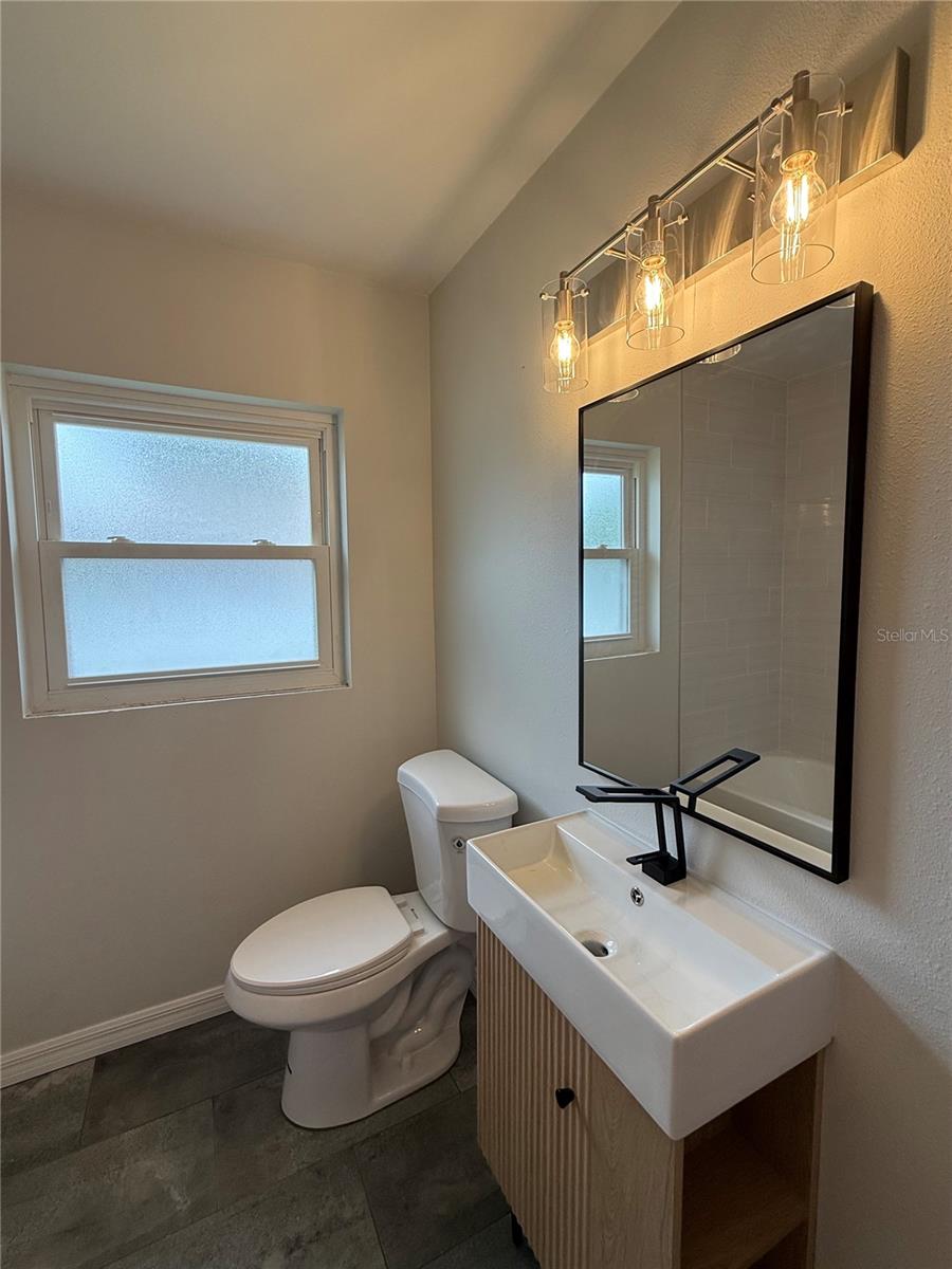 6221 6TH AVE N, ST PETERSBURG, FL, 33710