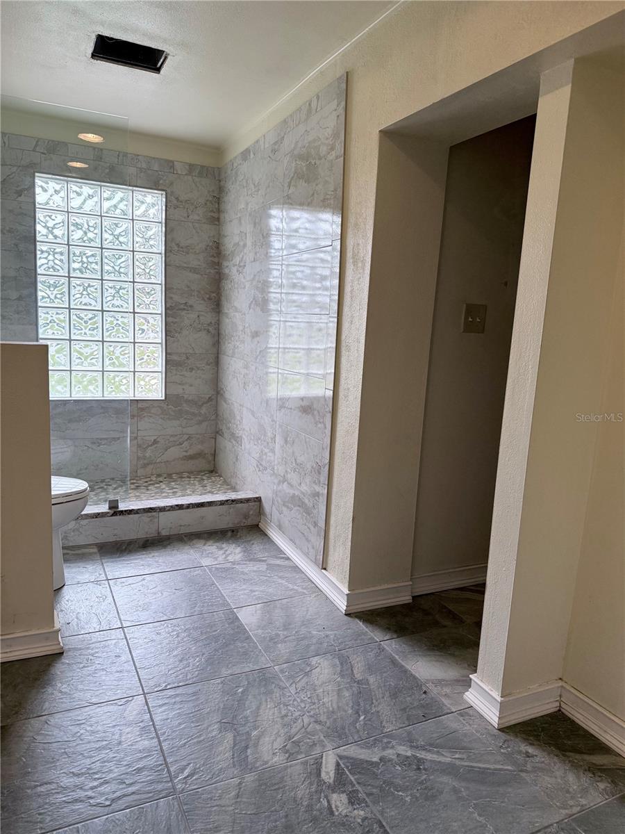 6221 6TH AVE N, ST PETERSBURG, FL, 33710