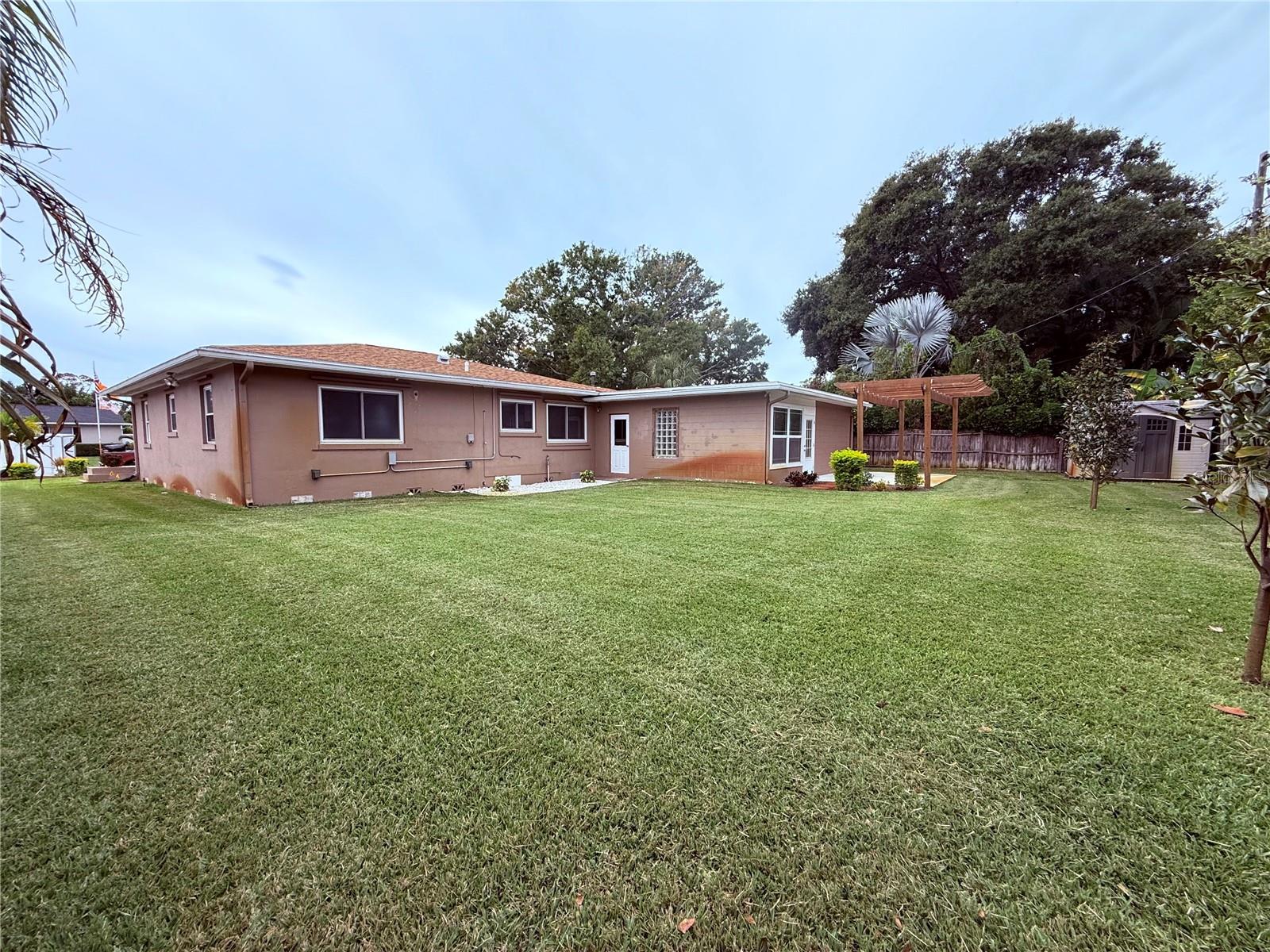 6221 6TH AVE N, ST PETERSBURG, FL, 33710