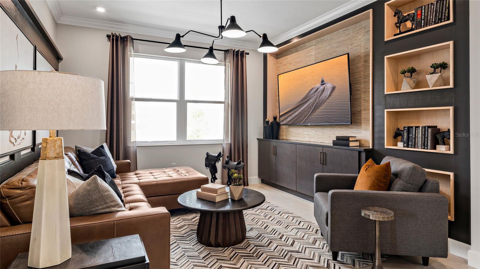 557 HAMMOCK OAKS BLVD, LADY LAKE, FL, 32159