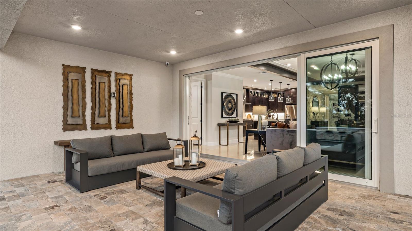 557 HAMMOCK OAKS BLVD, LADY LAKE, FL, 32159