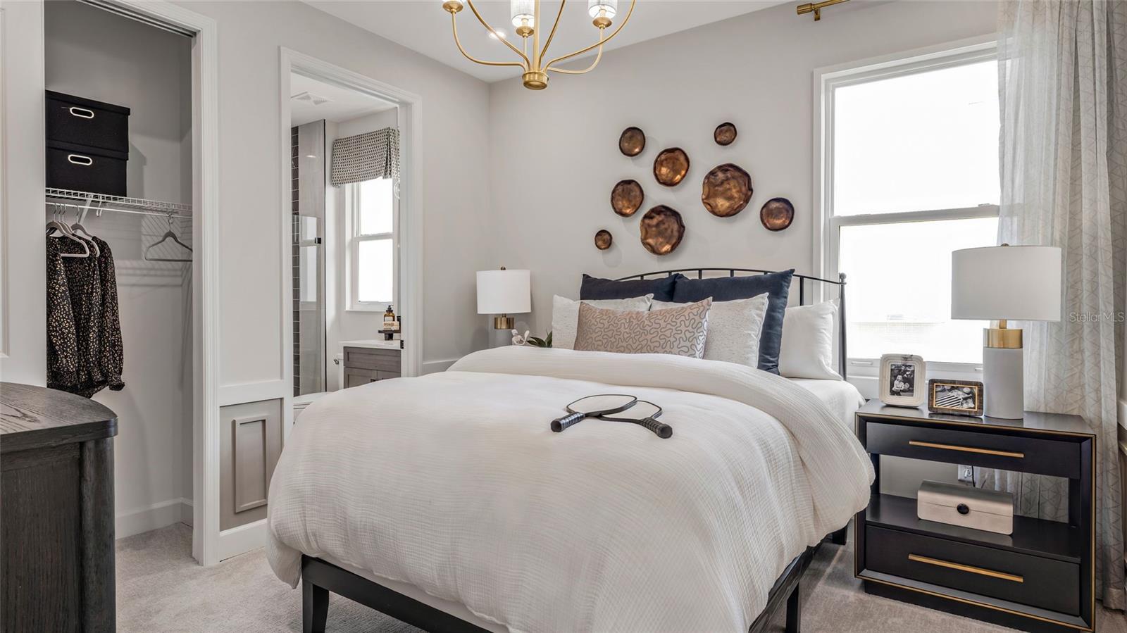 557 HAMMOCK OAKS BLVD, LADY LAKE, FL, 32159