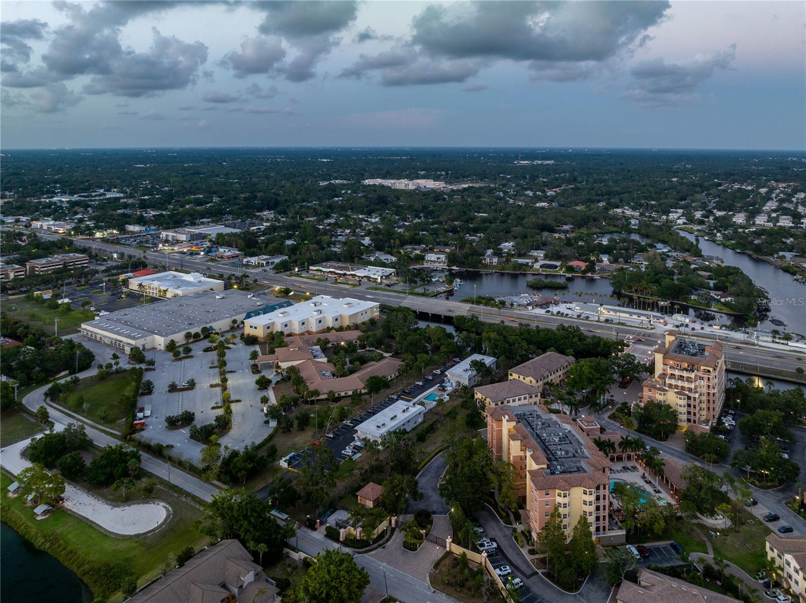 1860 PHILLIPPI SHORES DR #6A, SARASOTA, FL, 34231