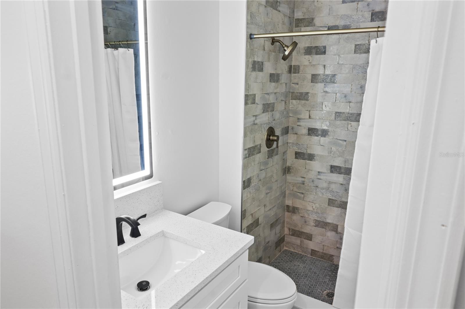 14818 WINDING CREEK CT, TAMPA, FL, 33613