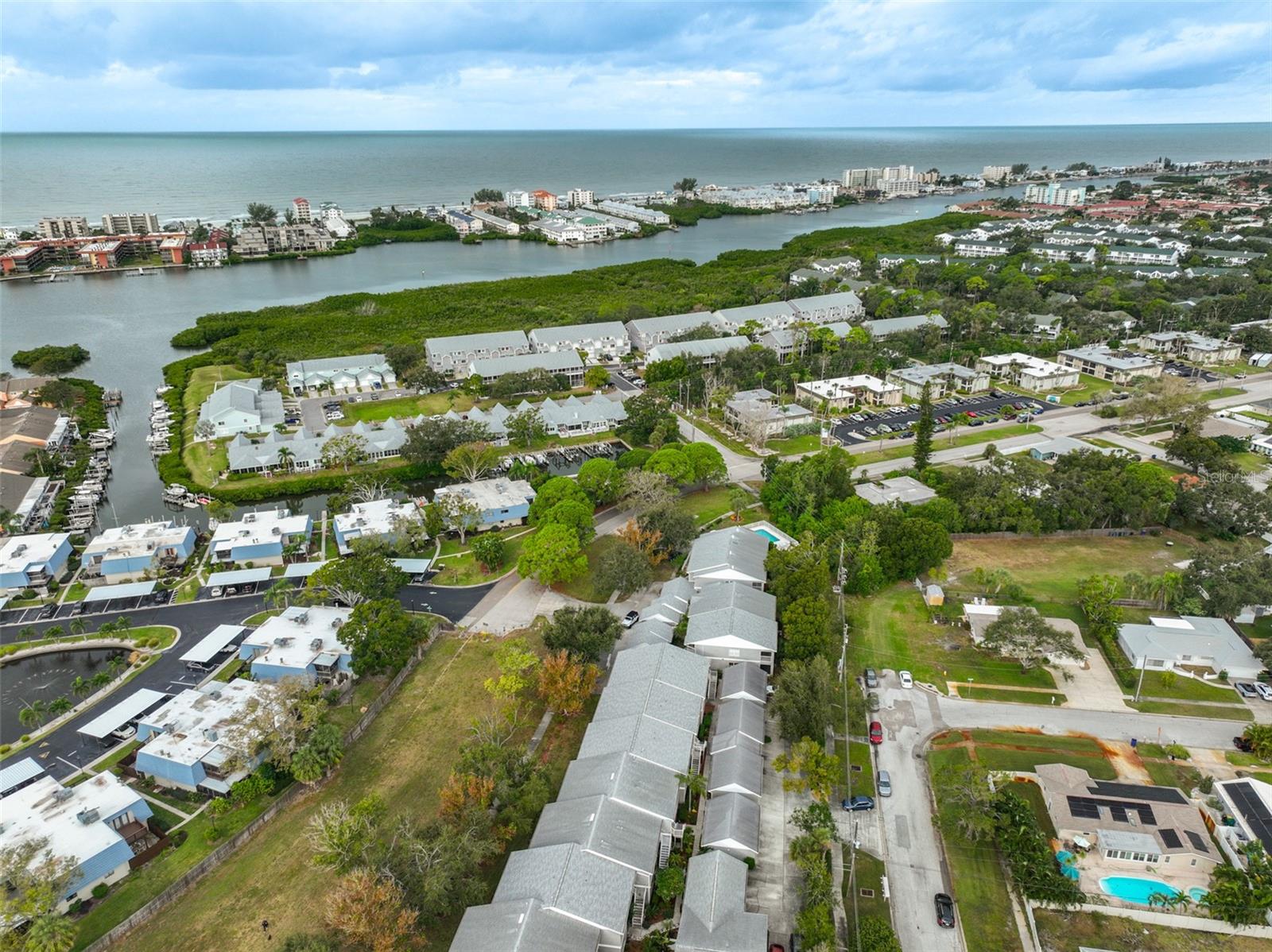 14460 MARINA WAY #9, SEMINOLE, FL, 33776