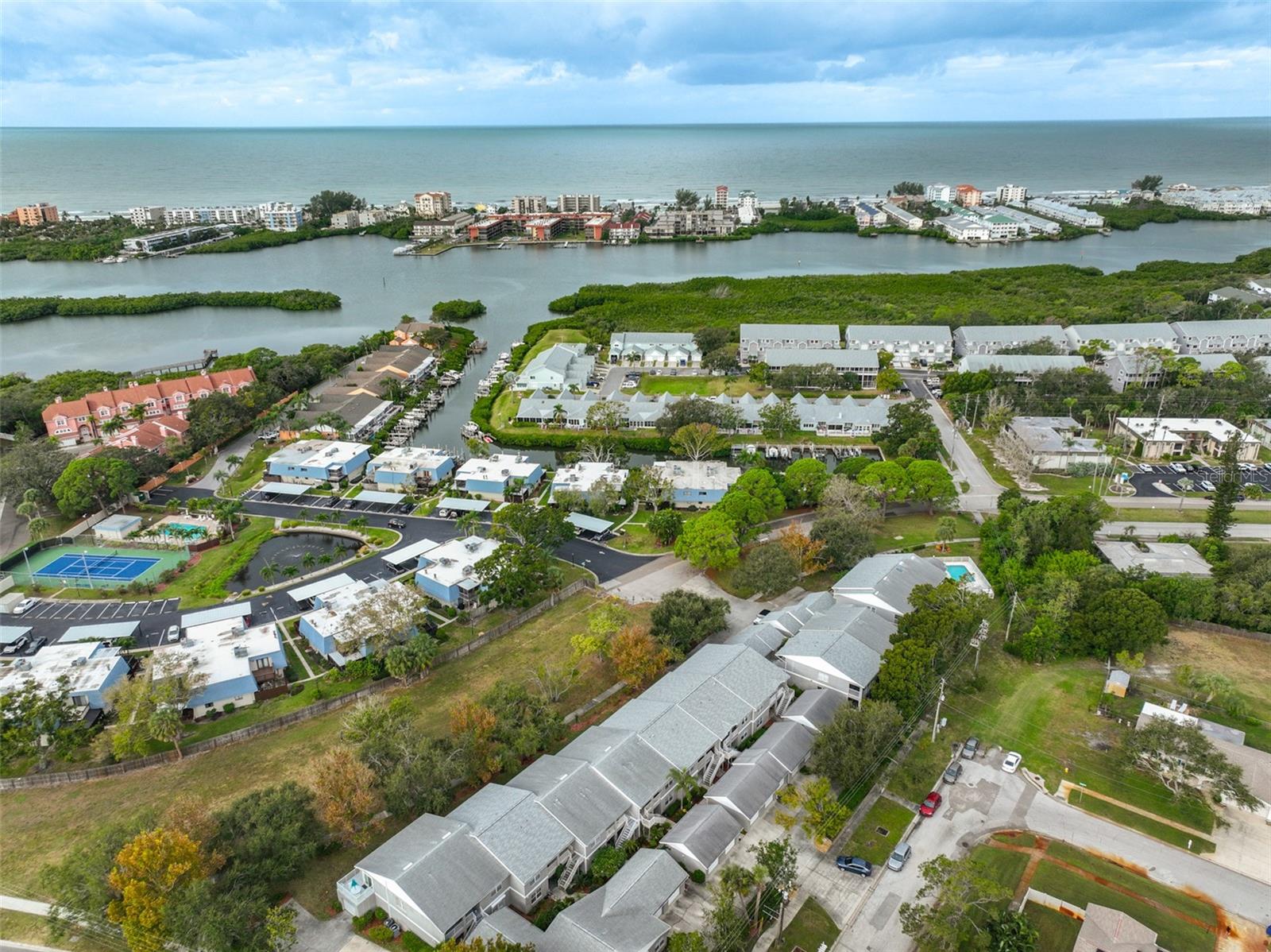 14460 MARINA WAY #9, SEMINOLE, FL, 33776